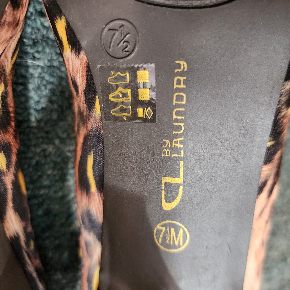 CL by Laundry Leopard Print Ballet Flats Tan Size 7.5 M - Picture 8 of 10